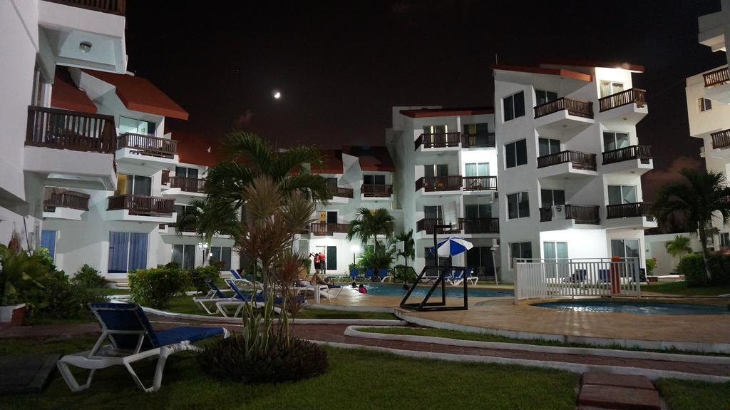 Las Perlas Condos Канкун Экстерьер фото