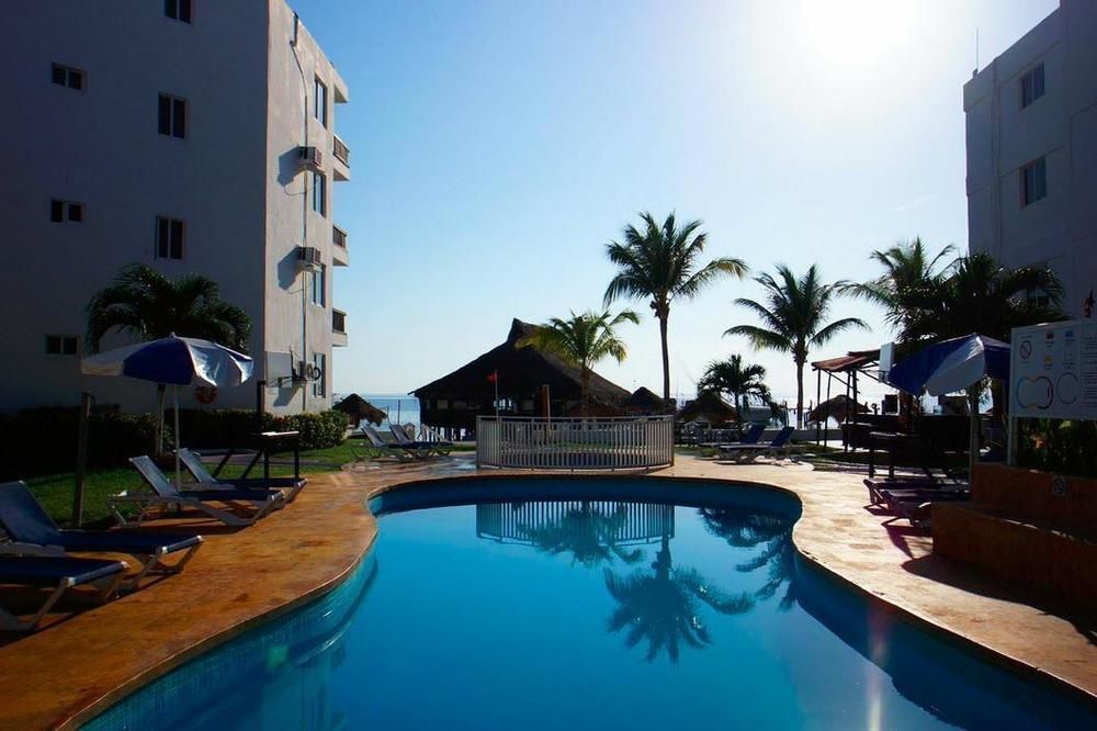 Las Perlas Condos Канкун Экстерьер фото